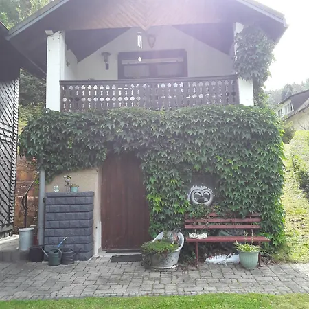 Kleines Haus Am Wald בית אירוח