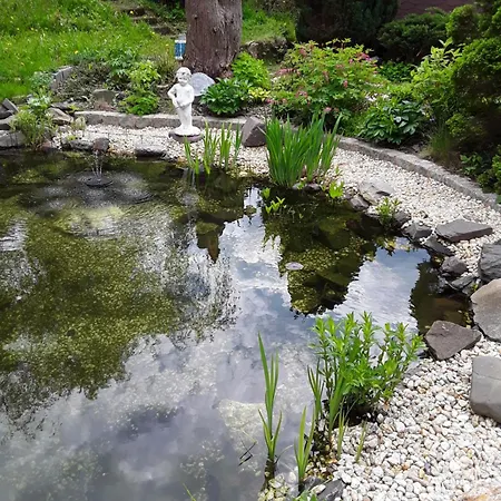 Kleines Haus Am Wald בית אירוח *