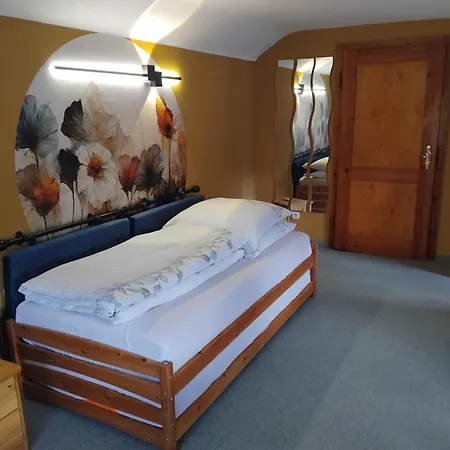 Проживание в семье Kleines Haus Am Wald *